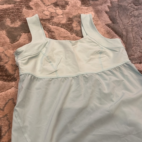 Lululemon tank top - Picture 2 of 9